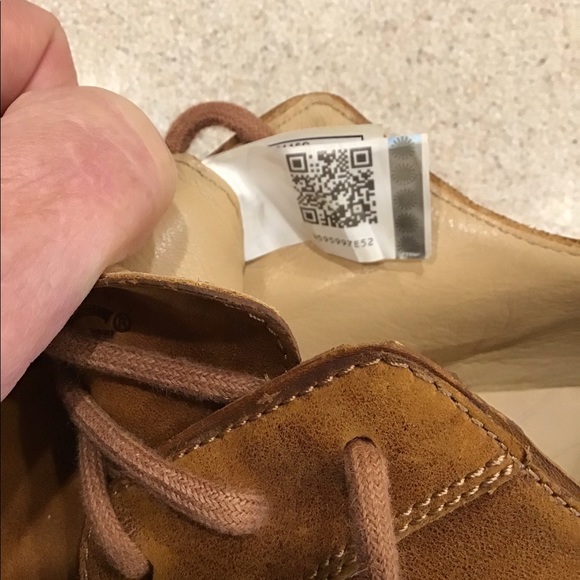 UGG men’s Oxford 9.5. Brown nubuck leather. NWOT - Picture 12 of 13